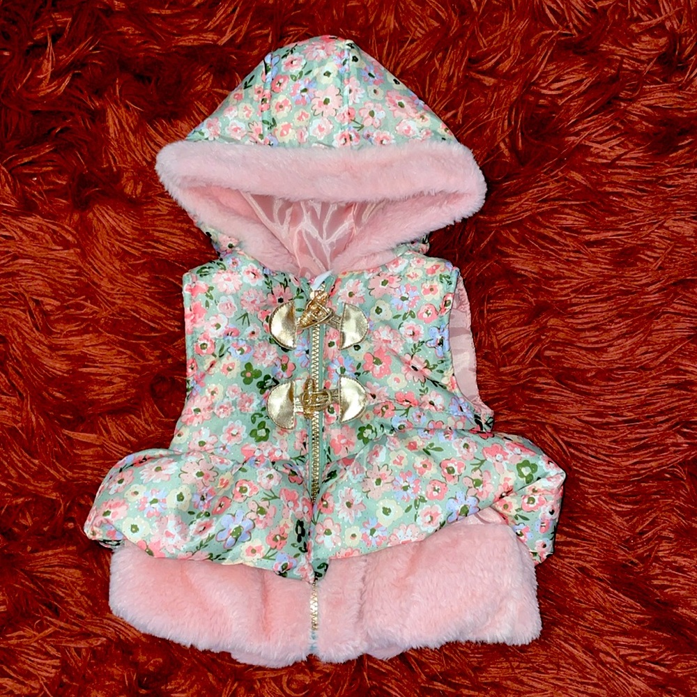 Littlr lass 12 months zipping puffer vest w/floral detail and functional buttons